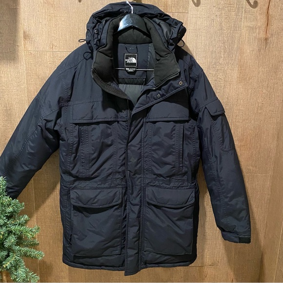 The North Face Men’s Winter Jacket - Picture 9 of 9